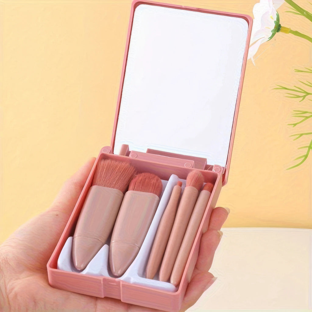 1 Set Chic Pink  Pocket Glam Mini Brush Set