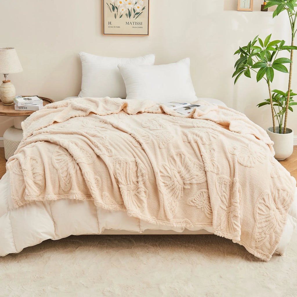 1Pc Premium 3D Butterfly Tufted Throw Blanket-Textured Breathability | Multi-Use for Bed, Couch,All-Season Cozy Soft
