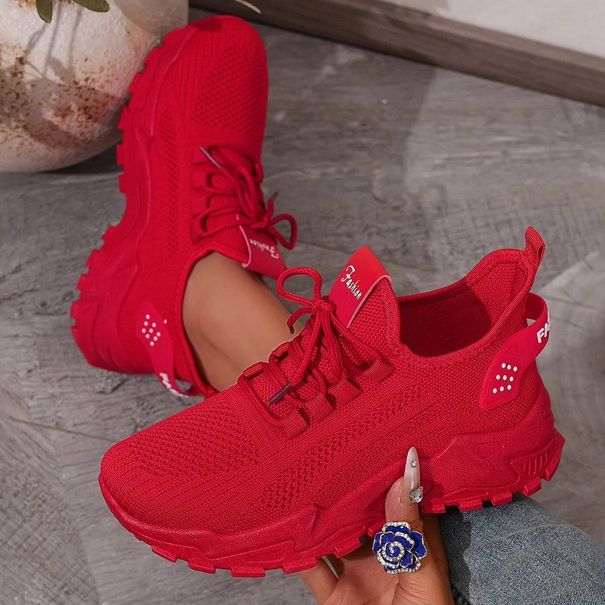 Fashion Knitted Sneakers for Women Mesh Breathable Lace-up Casual Sports Shoes Women's Casual Shoes